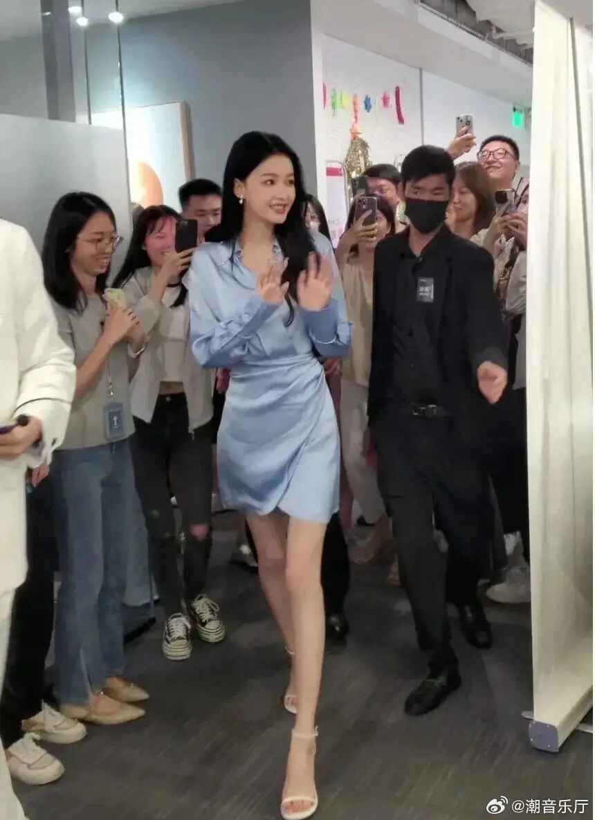  以松弛的姿态拥抱每一份荣誉，孙怡随心诉说内心感受，稳步成长，解锁更多舞台可能孙