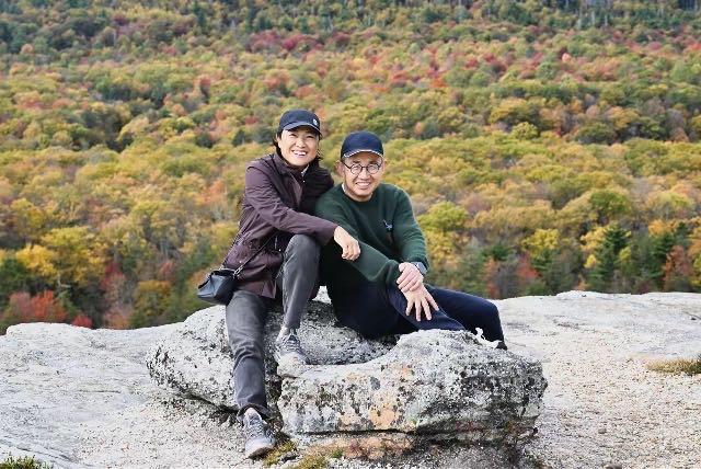纽约的秋天，潘石屹、张欣两口子在网上撒狗粮。

10 年前，其他大佬玩得正 Hi