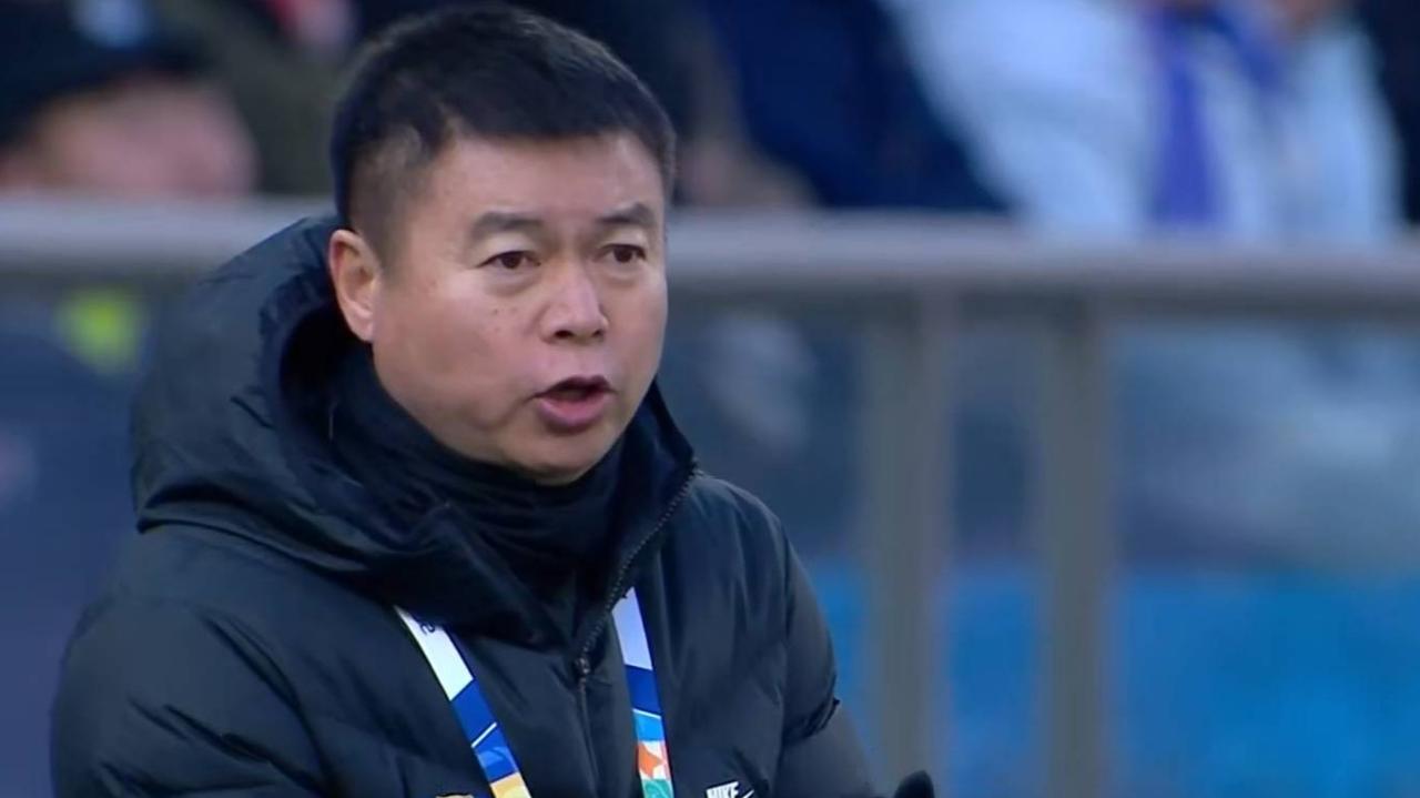 中超老牌球队翻车，津门虎首战遭升班马逼平！
铜梁龙创历史，拼下队史中超第1分！