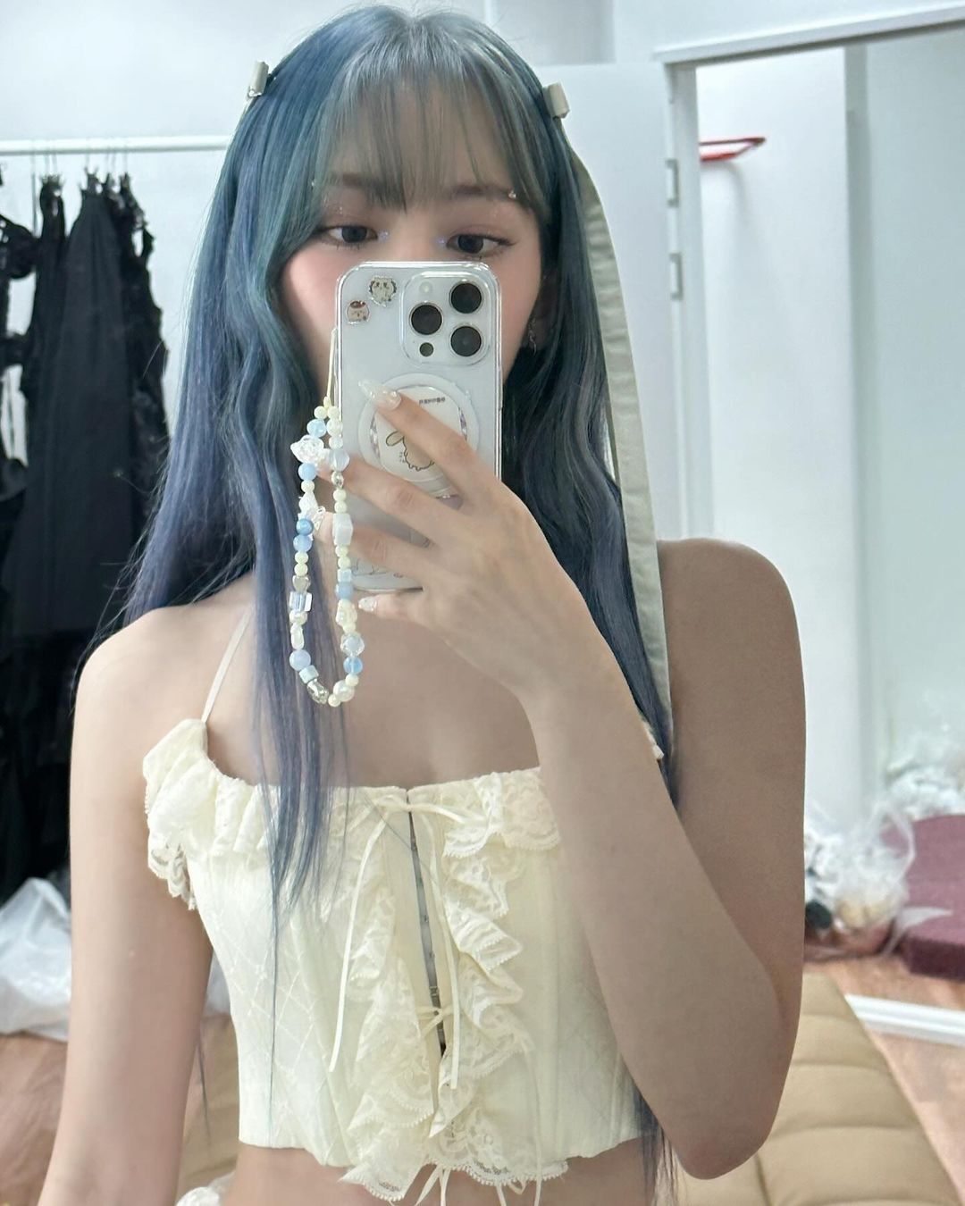 宫脇咲良 ins更新🧝🏻‍♀️ ​​​