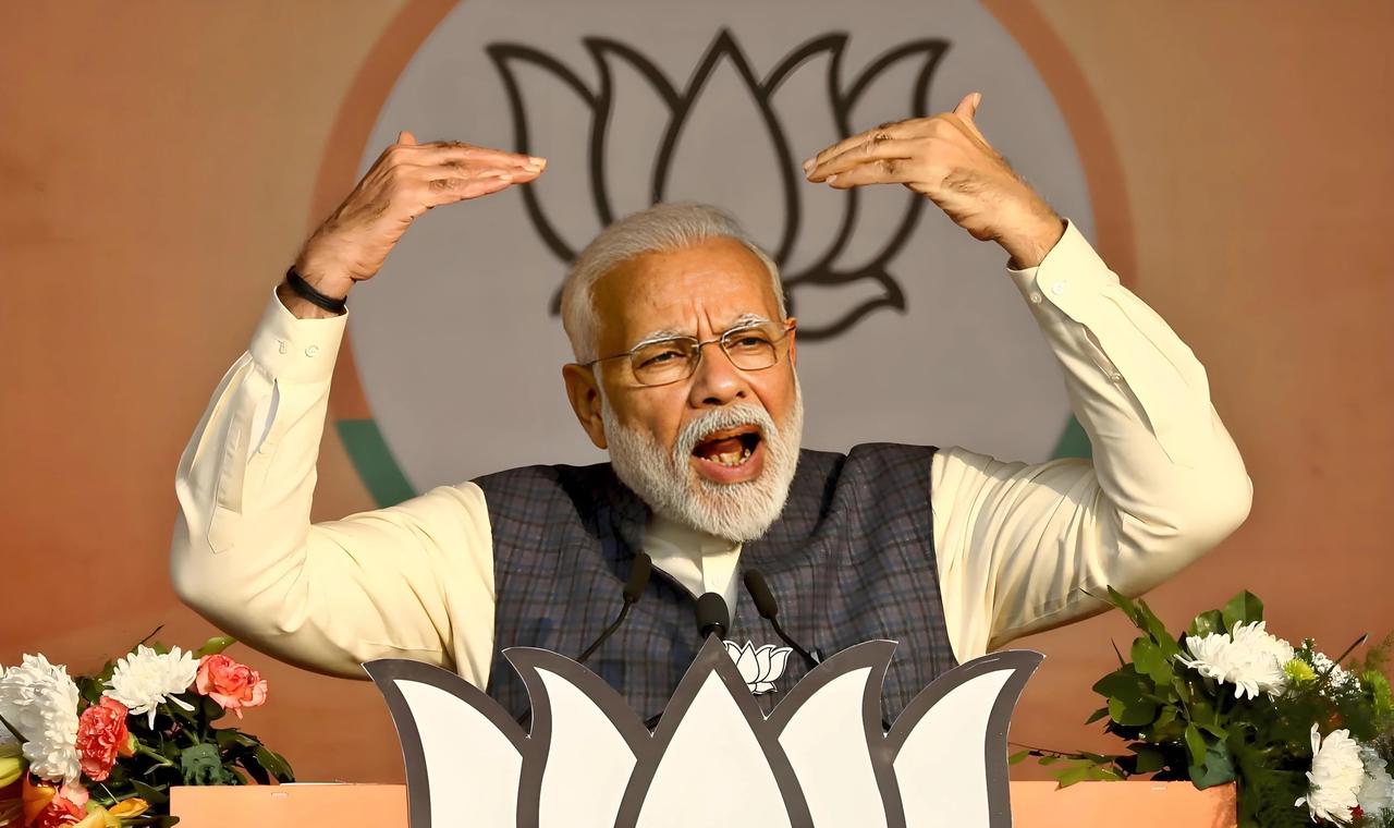 印度抢不到钱的，因为苹果早就把钱化整为零汇出印度，敢抢工厂就各种控制节点自动爆炸