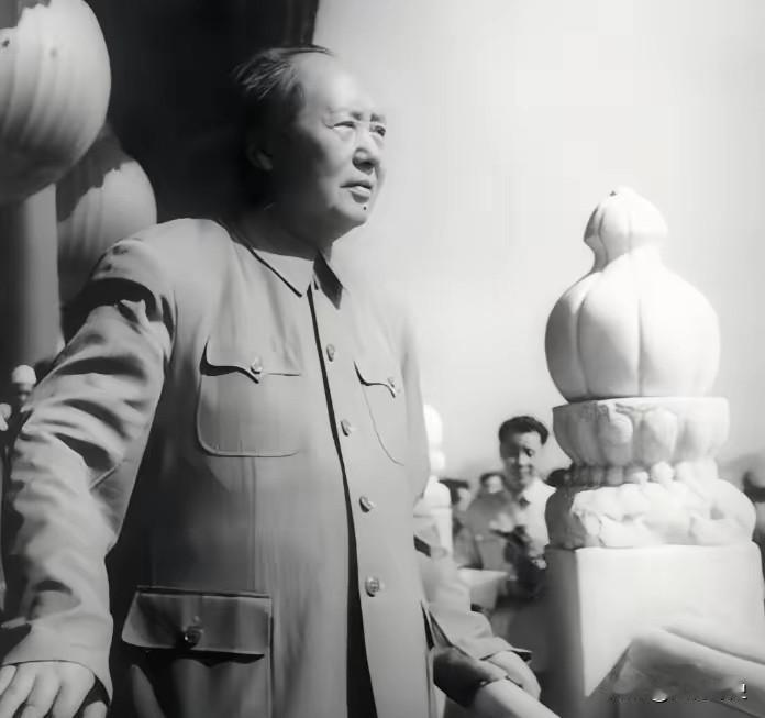 叶帅晚年直言：没有毛主席就没有新中国，这不是夸张是血与火的真相

如果没有毛主席