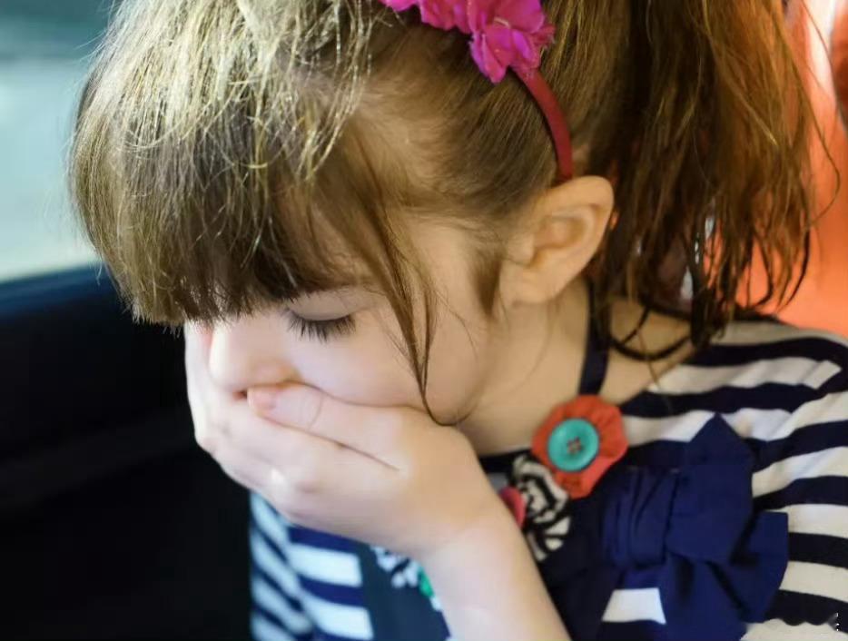 原来晕车可能是因为甲醛超标了别再骂车颠得慌！你以为的“晕车”，说不定是甲醛在“搞