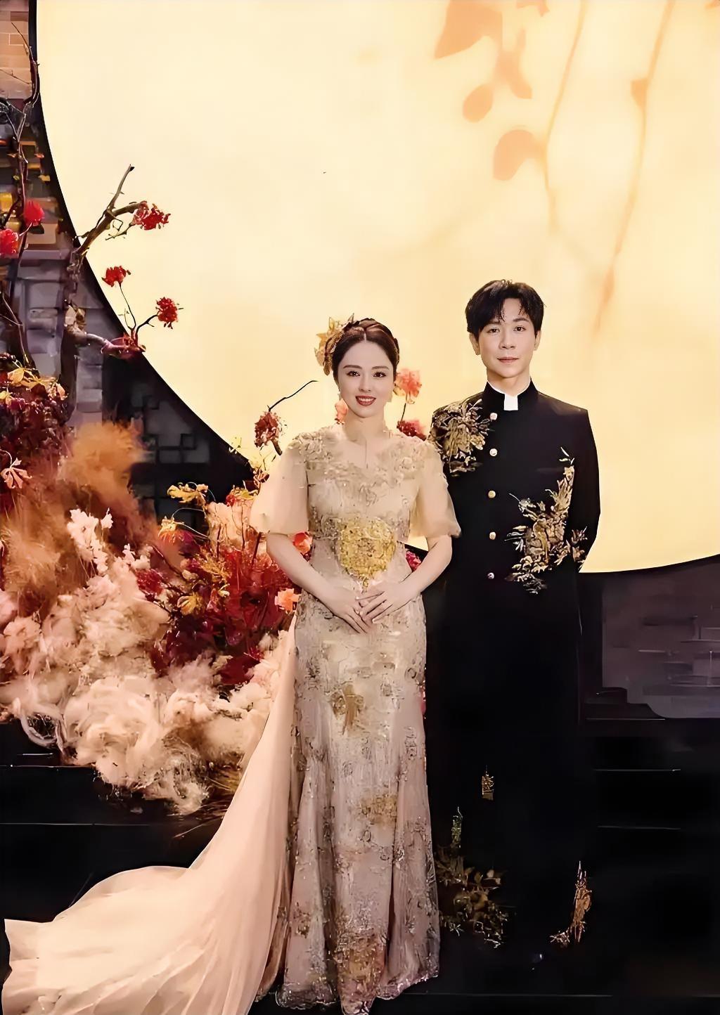 董璇这个女人，
你真的不能细挖。

因为你会发现，私生活混乱，状态差，表里不一，