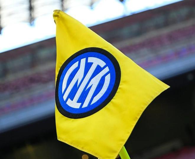 本轮国米将会做客挑战都灵，而目前与他们相差12分的米兰和那不勒斯则会分别对阵尤文