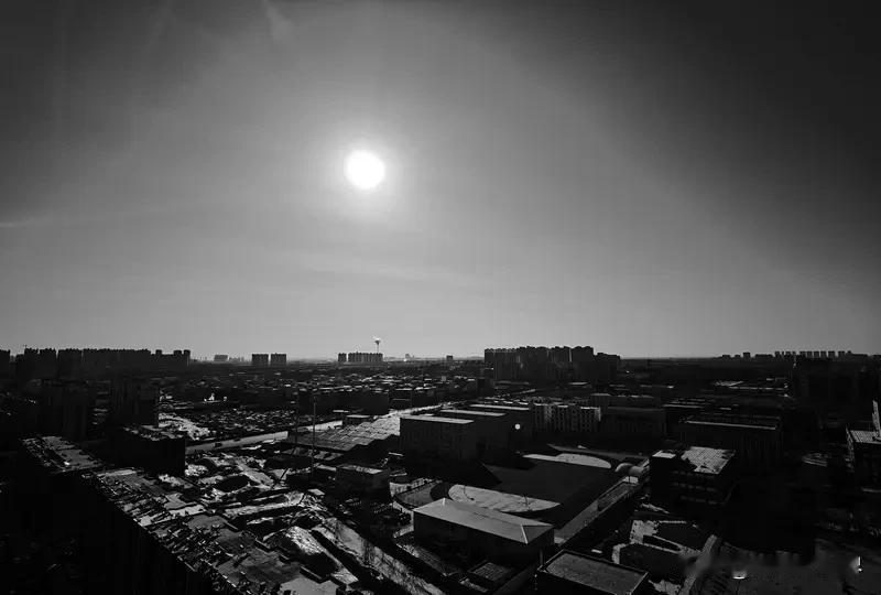 过年啦，天南地北大拜年！新春喜气洋洋，幸福安康常相伴。
不同地方，年味各有特色。