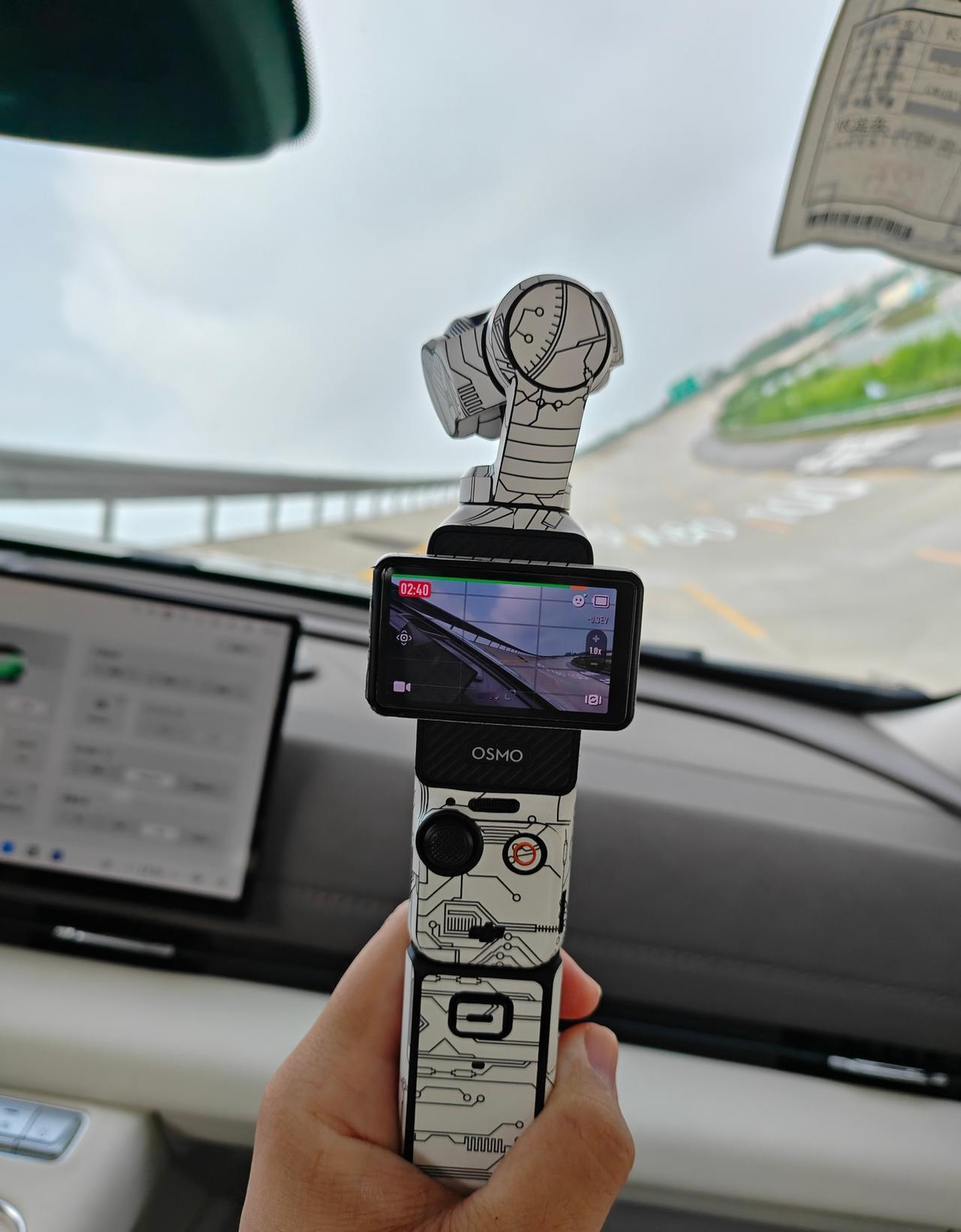 长城每一台车，从研发到下线前都会经历极其严苛的考验。
文字和视频难以体现，只有到