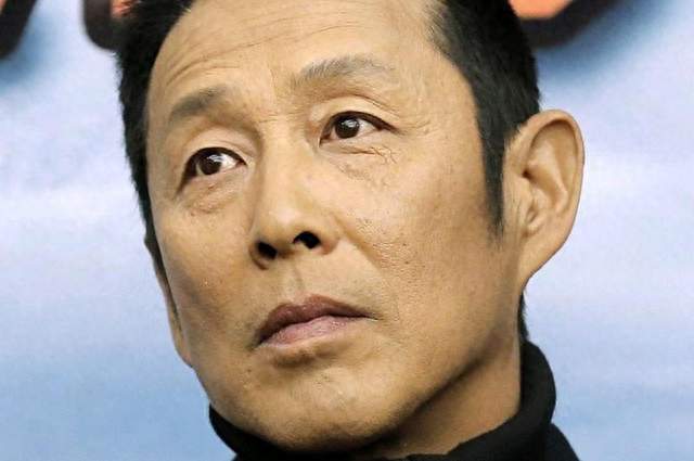 戏里千帆尽，戏外守初心：70岁陈道明的私生活，藏着顶级艺人风骨