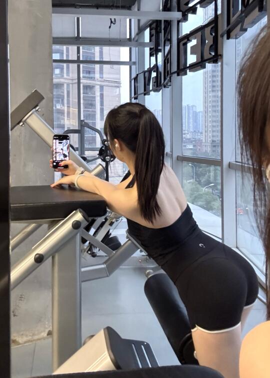 日渐变强