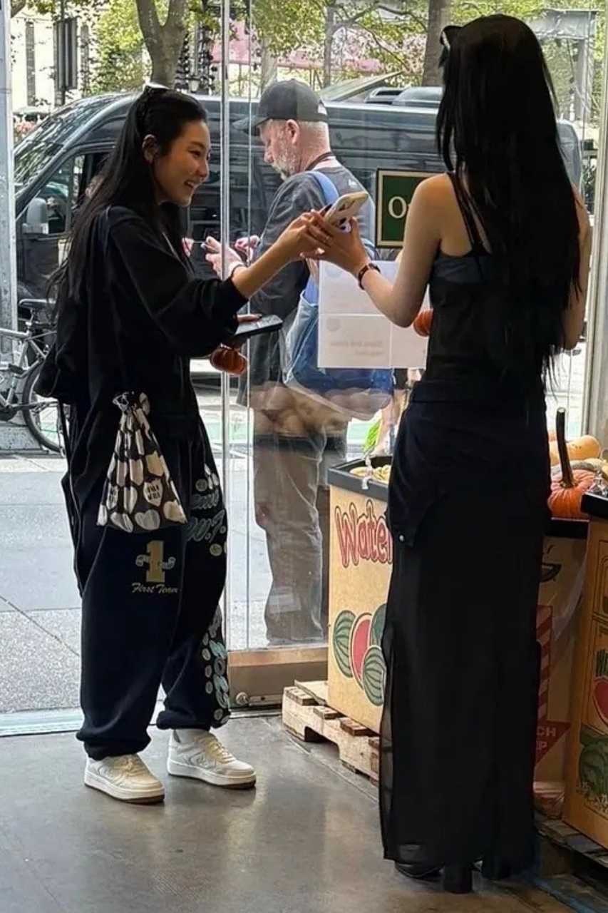真羡慕这位路人遇到柳智敏了 ​​​