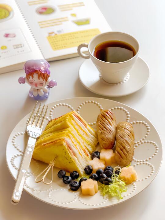 早餐 | 火腿鸡蛋三明治 | 手冲咖啡