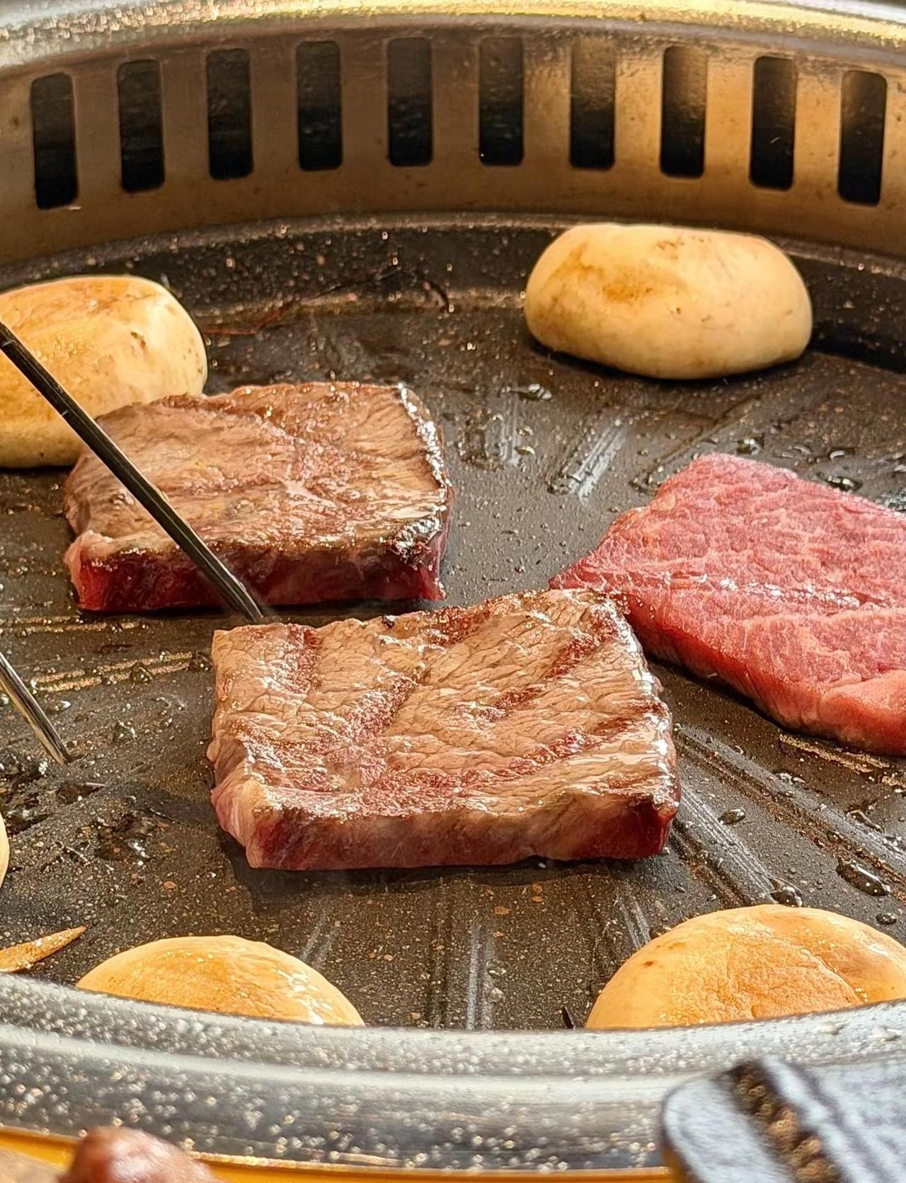 广州！近期吃到最惊艳的自选式和牛烤肉 没有花里胡哨 纯靠肉品质说话🥩开放式冰柜