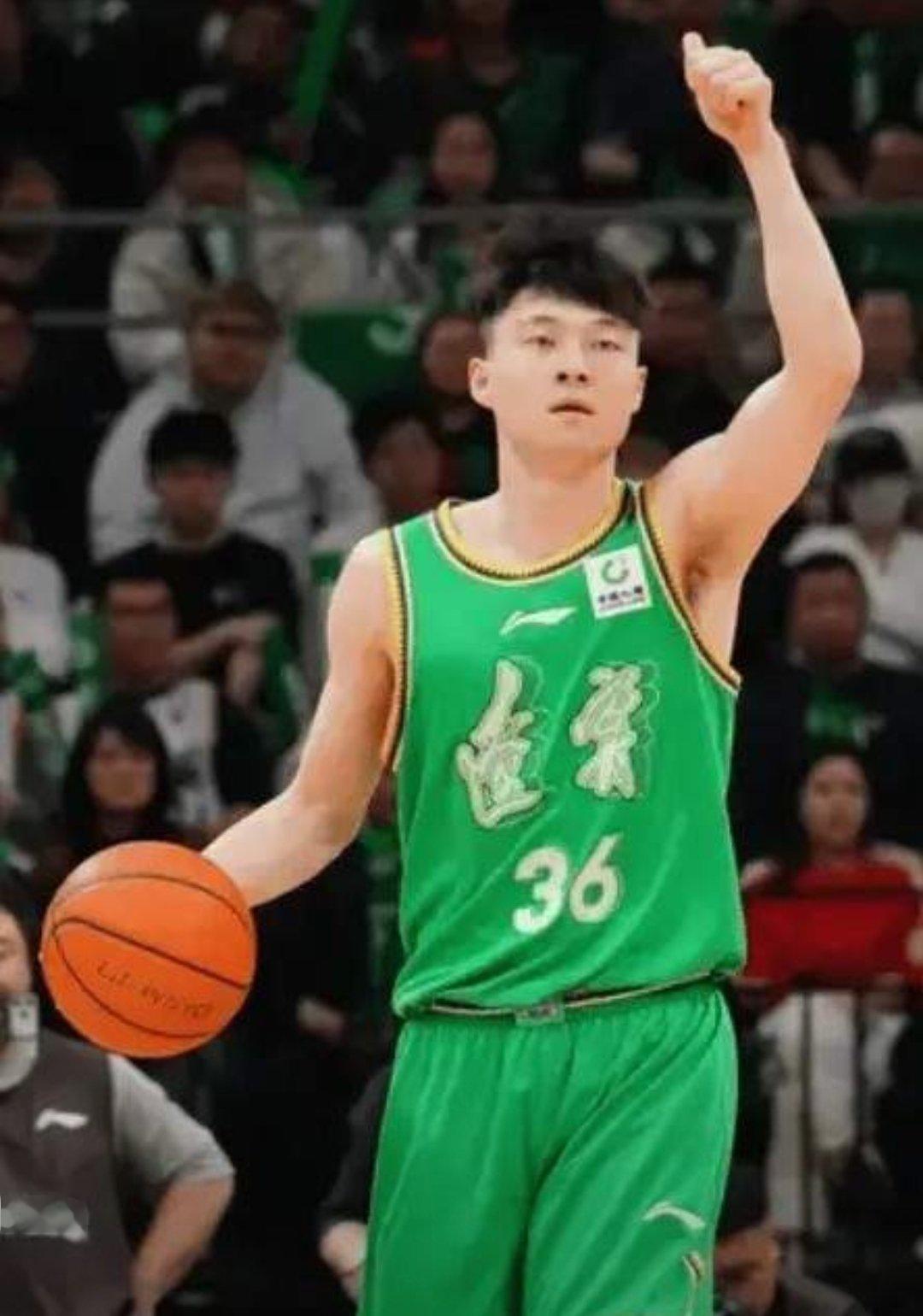 今天输球，又有说鄢手琪的，怎么看他好欺负？输赢很正常。今天真忍不了一些球迷。今天