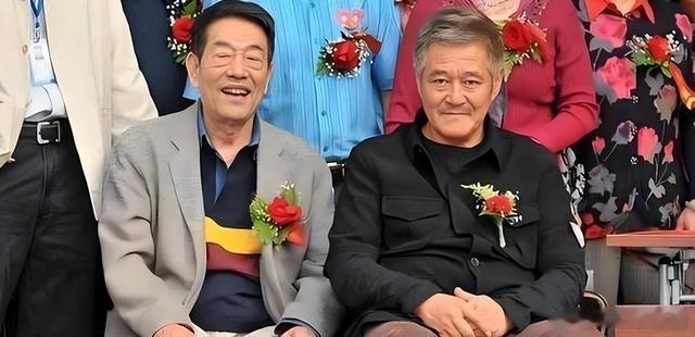 赵本山退守三亚的商业版图：一个草根偶像在流量时代的冷静撤退，留给后人的最后底牌 