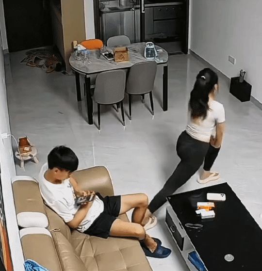 想不明白，为什么永远斗不过老婆[笑哭]