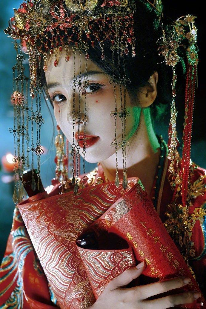 李佩仪想要李佩仪得到李佩仪想要李佩仪得到，夏弃疾拍了白鹿！白鹿李佩仪想要李佩仪得