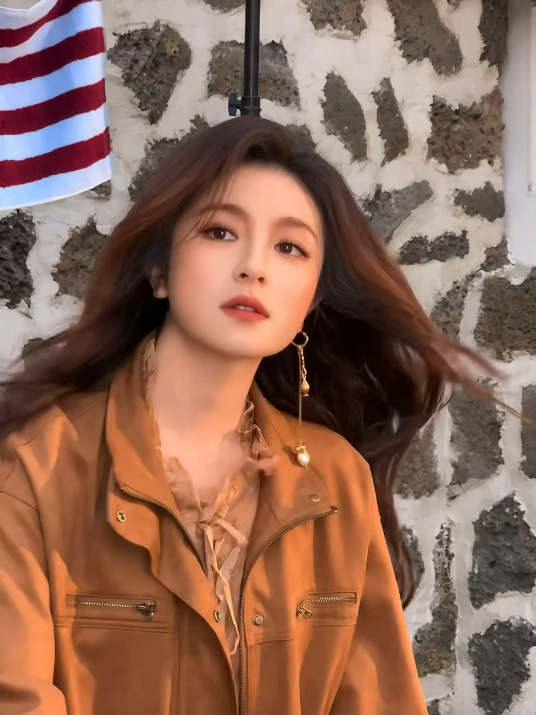 今日份给兰迪画的暖冬栗子妆容李兰迪  化妆：Hauie-樊浩李兰迪美妆v赏大师出