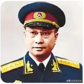 1955年授衔，陈赓是大将，妹夫谭政是大将，连襟陈锡联是上将。更离谱的是，他家小