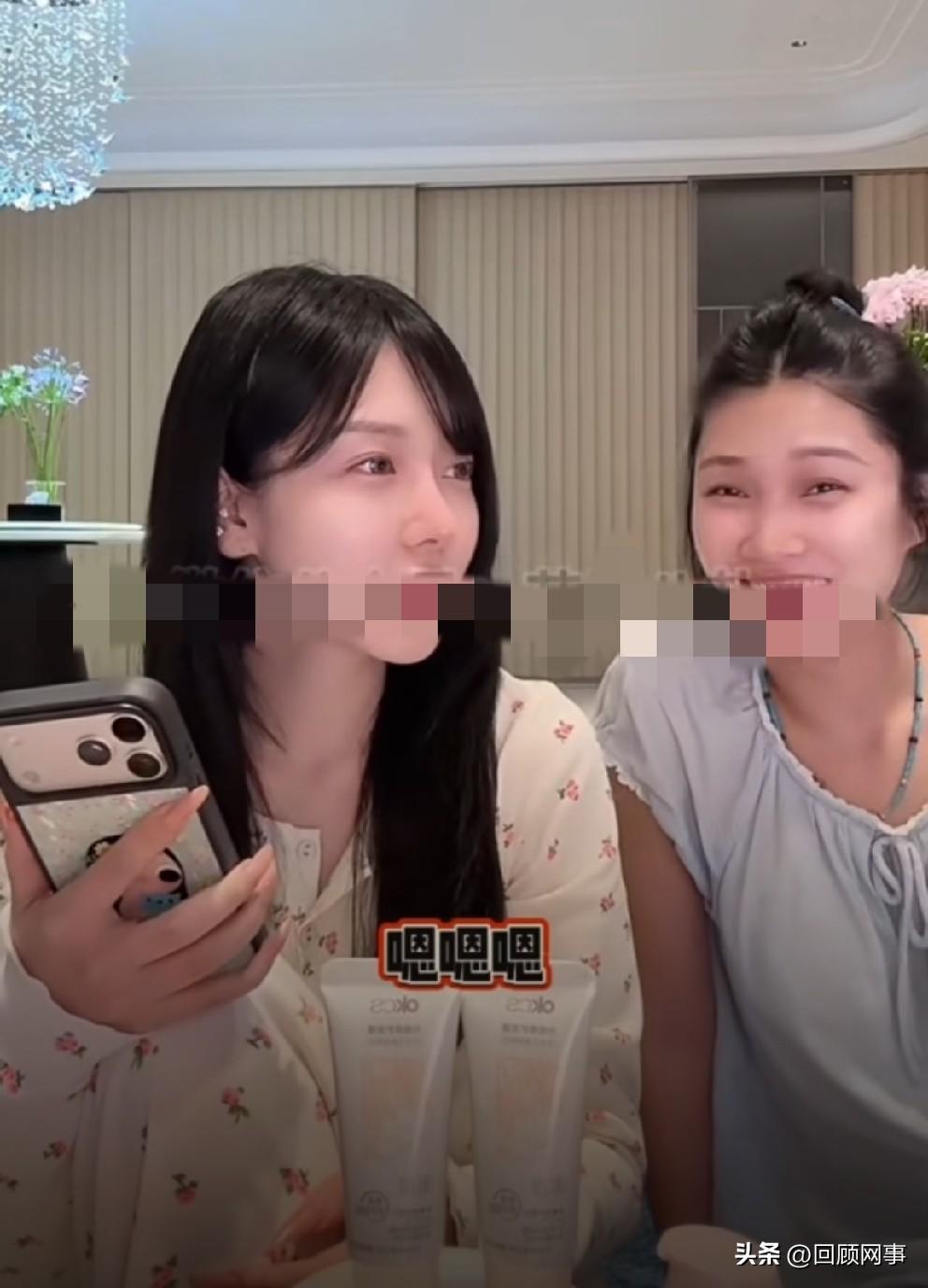 方丈向杜凤表白求复合被拒绝。

         在昨晚方丈直播时，给杜凤发语音