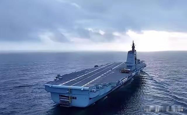 新加坡联合早报丢下一句刺耳的推论，称中国几乎每次现代化排队都迟到两三百年，这话让