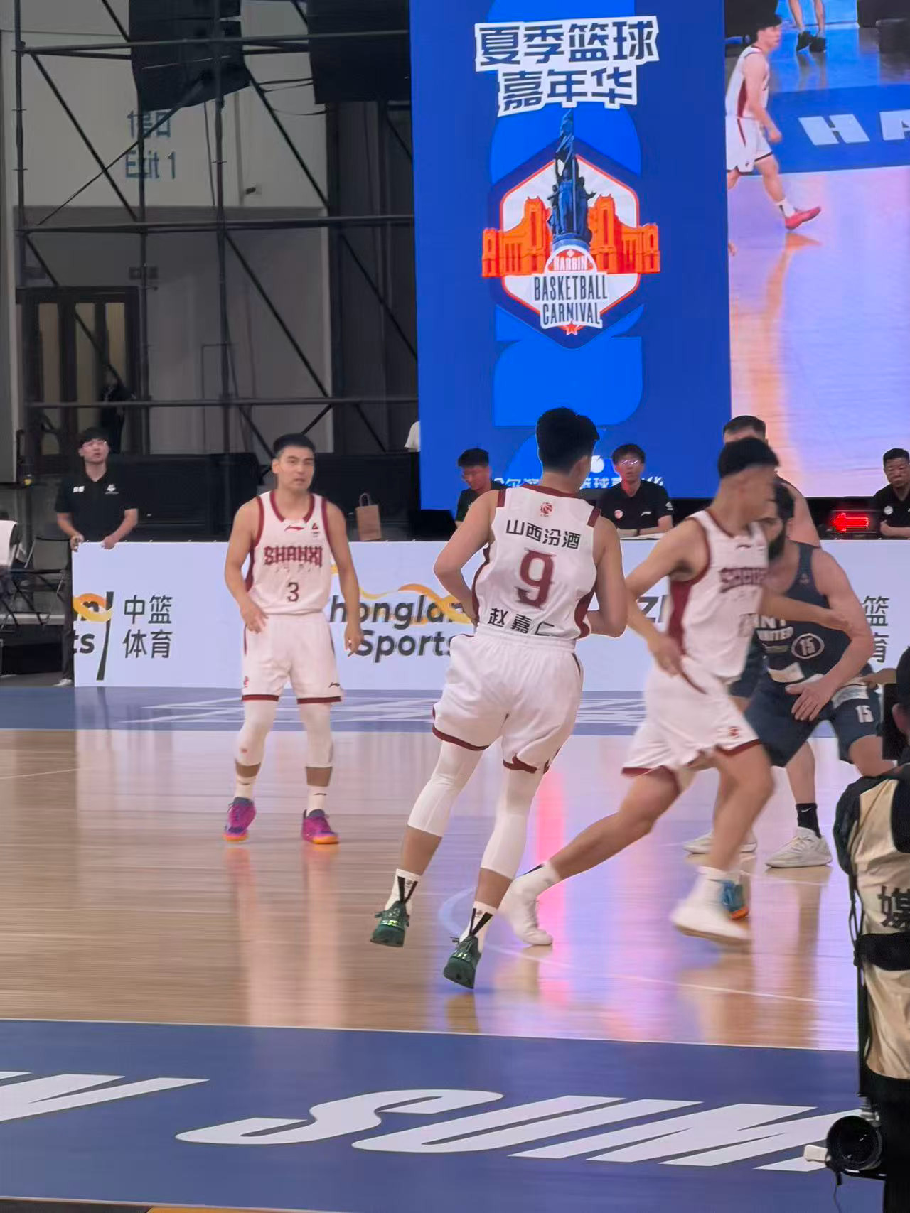 赵嘉仁代表山西汾酒男篮首秀，热身赛得到14分 cba