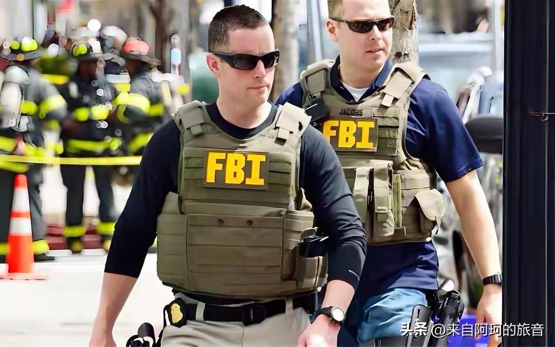 FBI特工扛着枪走进柬埔寨电诈园区了。不是远程取证，也不是情报交换，是人直接进去