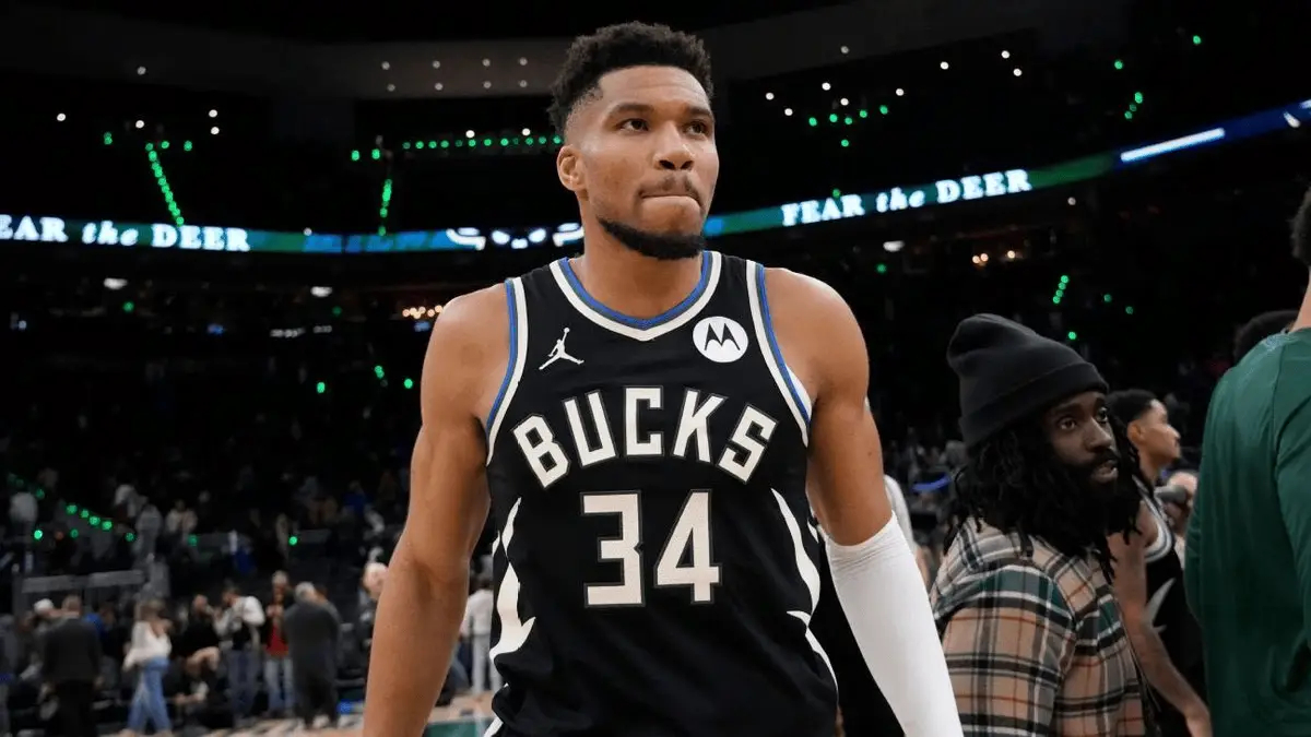 密尔沃基的GOAT？字母哥在雄鹿的荣誉如下：1次NBA总冠军1次总决赛MVP2次