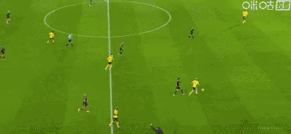 英超第15轮 狼队1:4曼联布鲁诺·费尔南德斯两射一传 