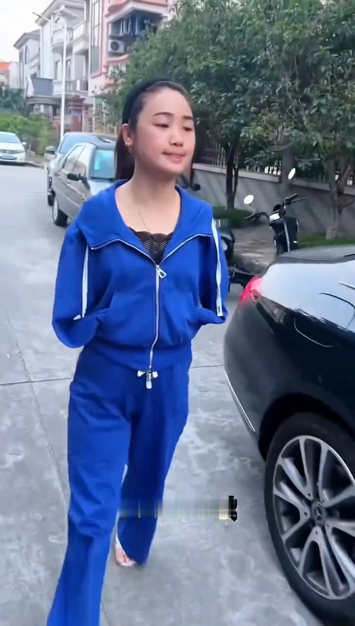 岁月如笔写春秋，一生知己最难求。相逢本是百年修，缘聚今生不可丢。时光似酒酿温柔，