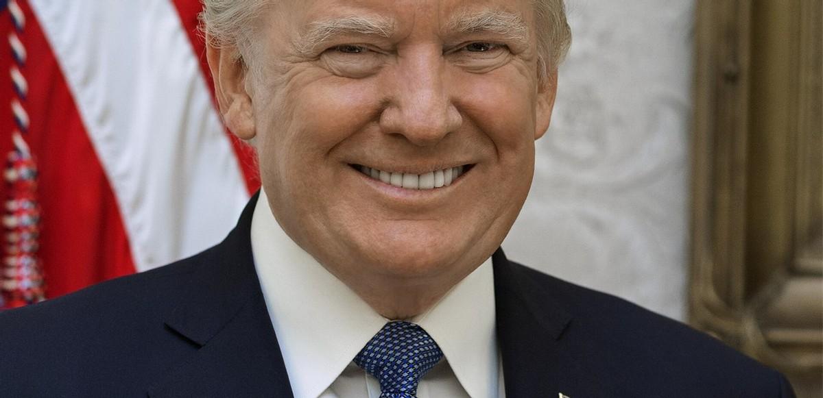 特朗普又不是美国永久的总统，说难听点，他只要下台，立马啥也不是。他现在再狂，也躲