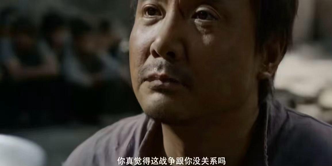 沈腾这就是口碑沈腾要美食不要战争欢迎来龙餐馆本以为是轻松喜剧，最后被沈腾的演技狠