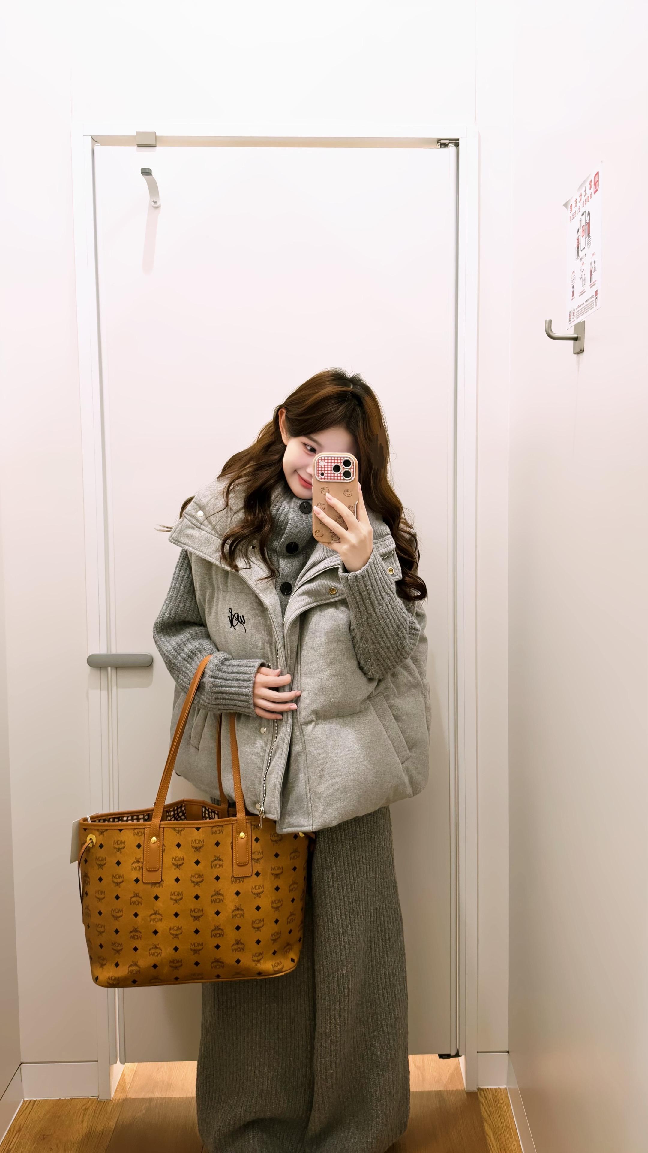 我提笔不为离愁 只为你转身回眸