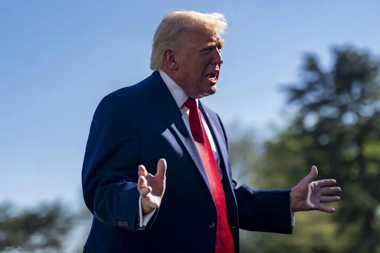 中国敢不敢登船，查美国运往台湾的军火，美国在赌中国不敢！老美打一个什么擦边球，我