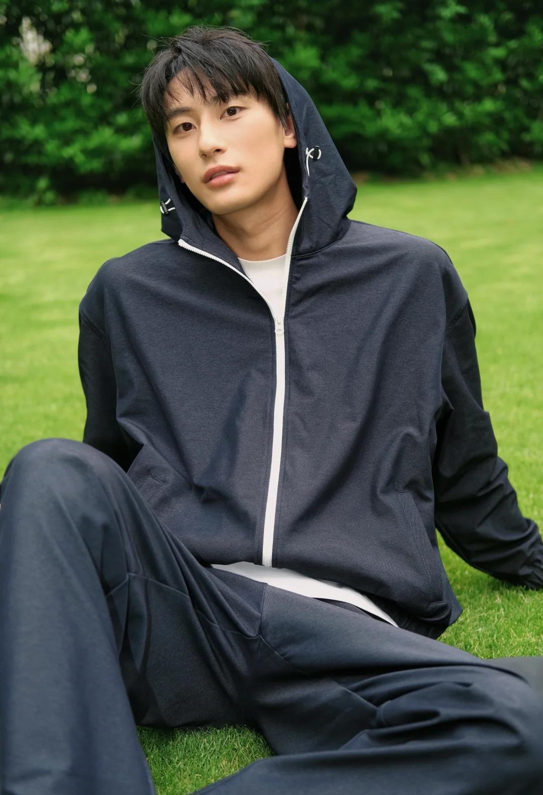 春日的户外🌿🥏
好天气当然要出去踏春了
刚好好久没玩飞盘了
	
懒人出游本命