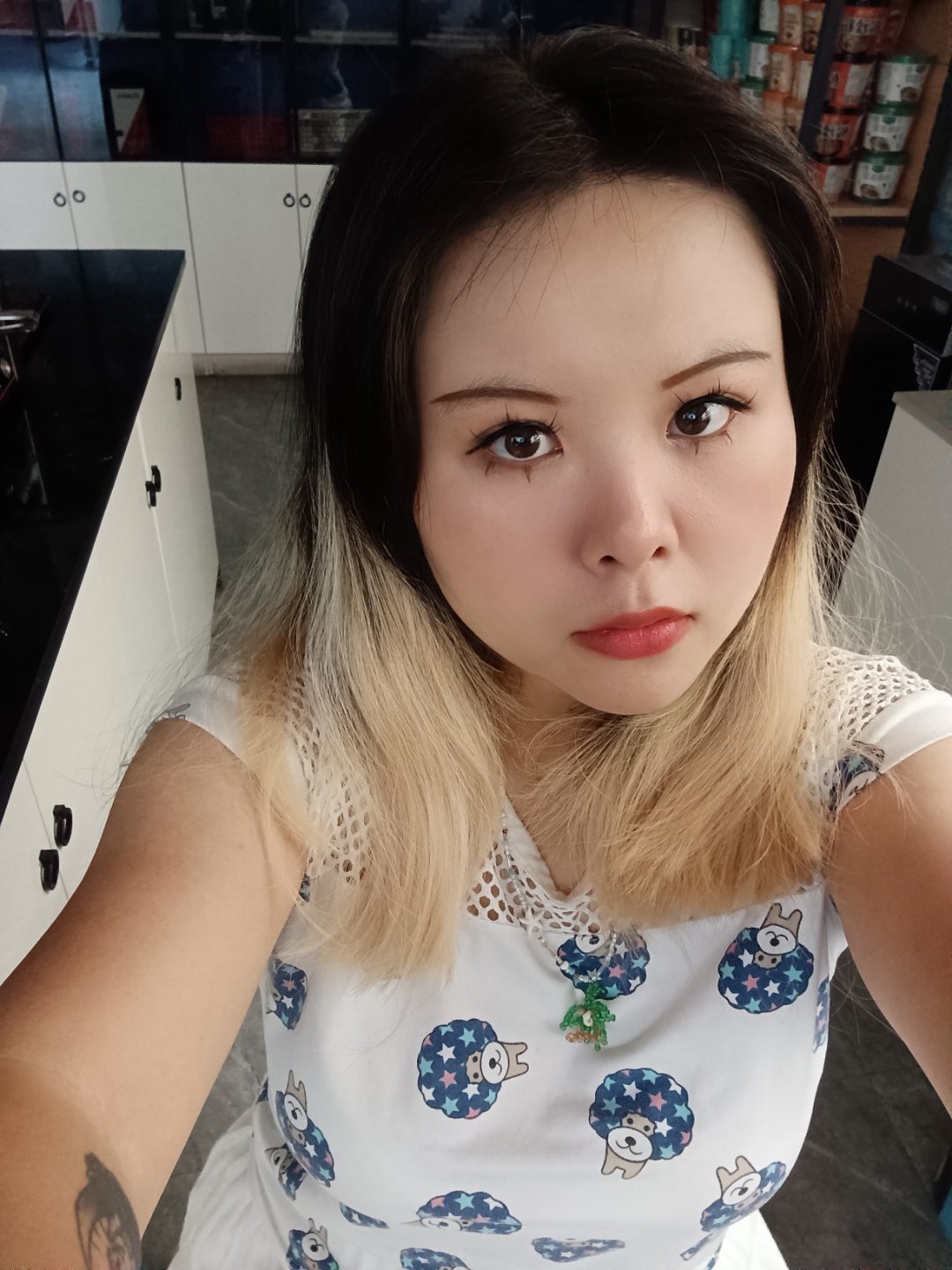 我和同事的心情:等待工资 ​​​