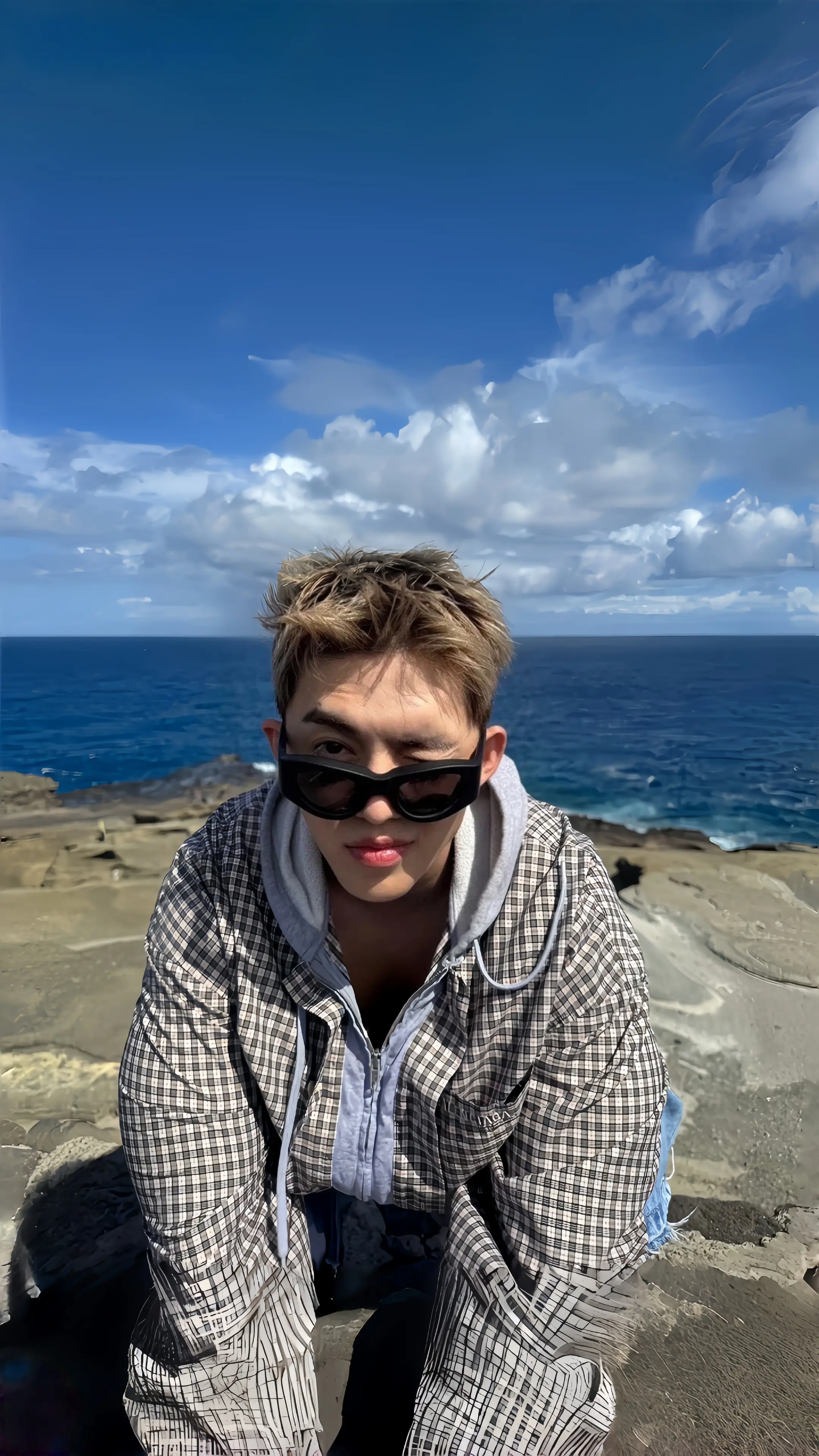 張那個軟秧子就別配硬曲了。 𝑺𝑪𝑶𝑼𝑷𝑺