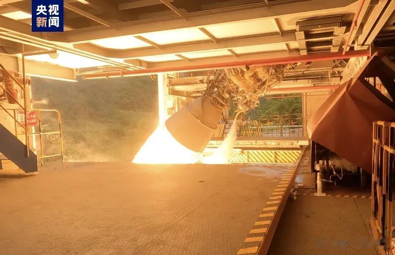 中国重大突破！中美这场巅峰较量将决定未来世界走向！

中国载人登月火箭长征十号的