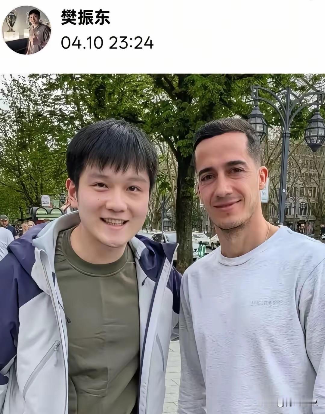 面对樊振东不回来打伦敦世乒赛的质疑，东哥淡定和皇马球员合影！

在确认东哥继续征