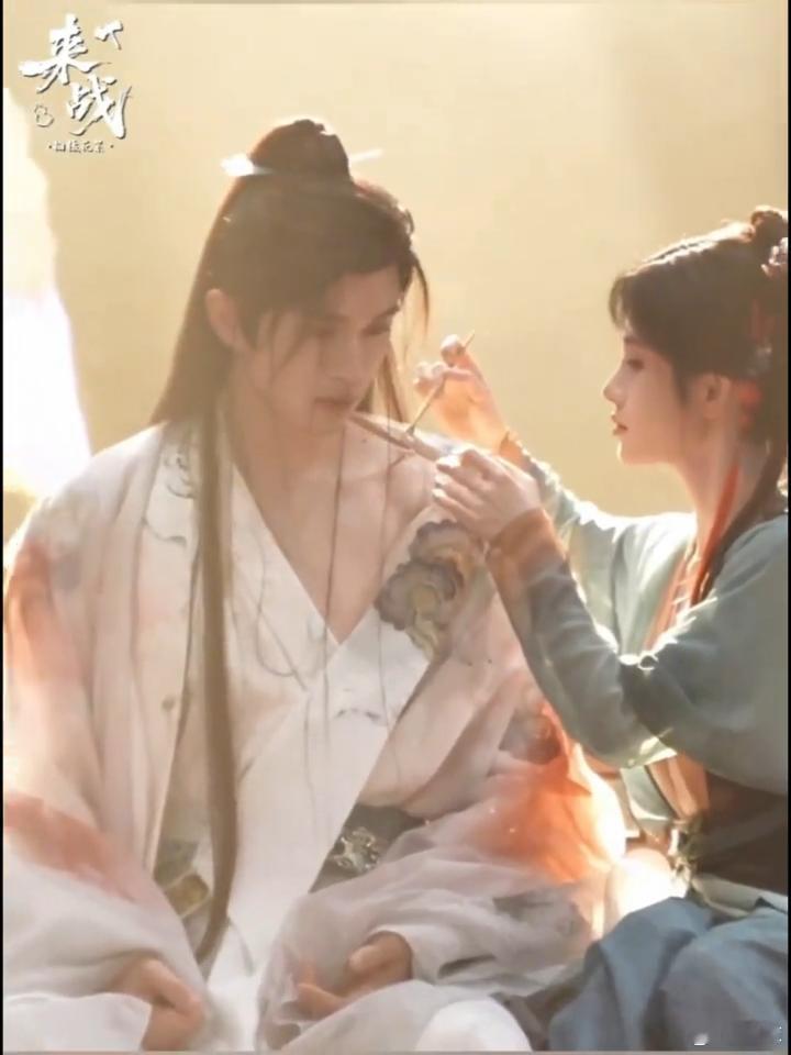 鞠婧祎张云龙来战520物料细节全是糖，师父脸上涂鸦一看就是阿黛所为，整部剧氛围感