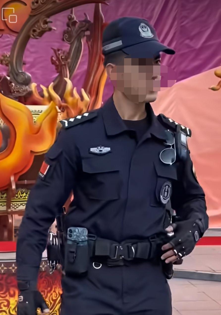派出所辅警的“上二休二”是一种轮班制度，指工作两天后休息两天。

辅警排班由单位