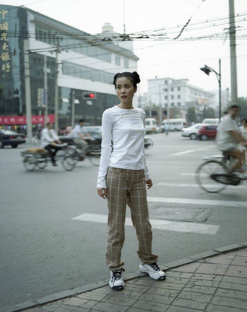 1997年，王菲北京街拍，好时髦… ​​​