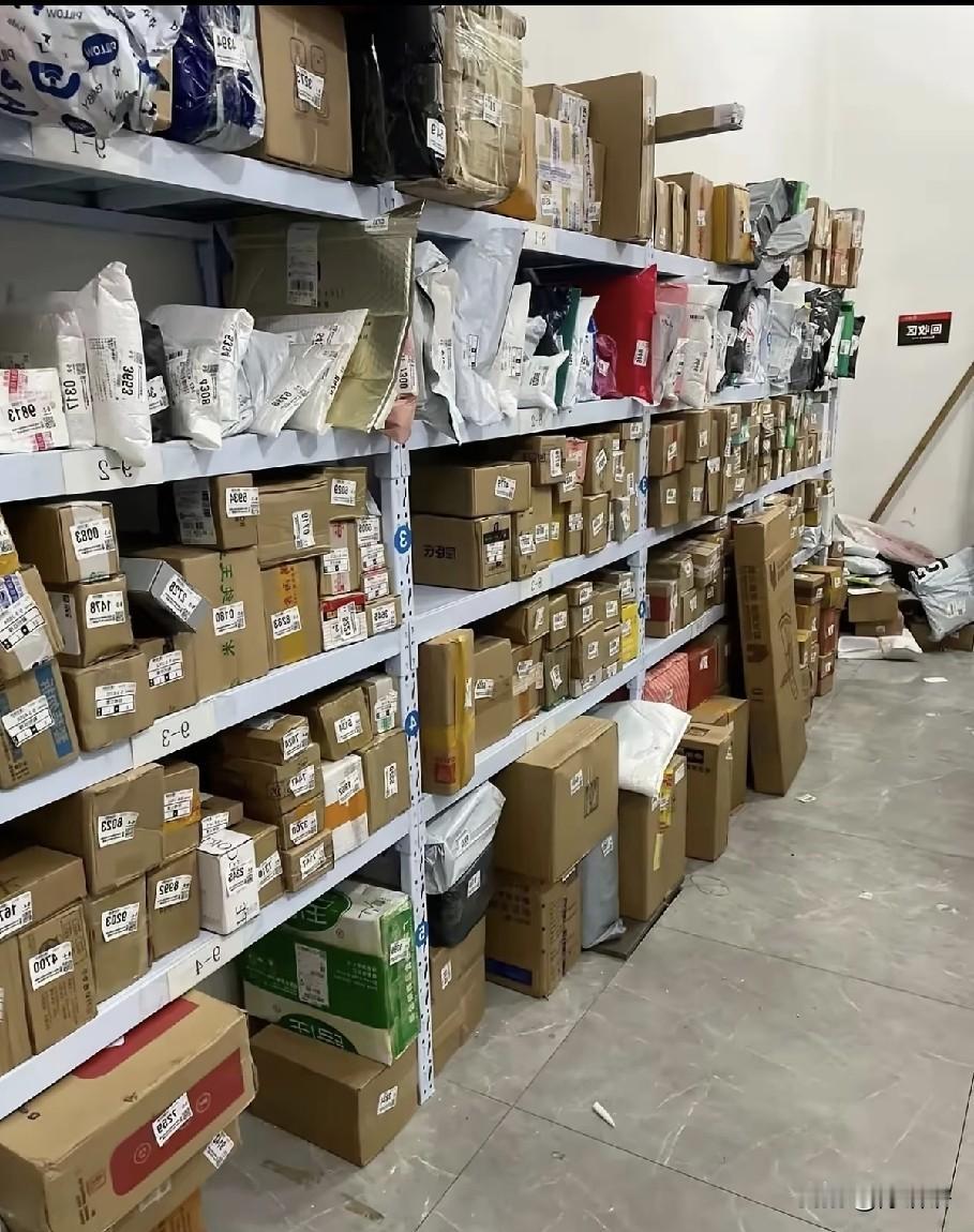 快递驿站 15w转让费， 每天 600个件左右， 平均 6 毛一个，可以接吗？求