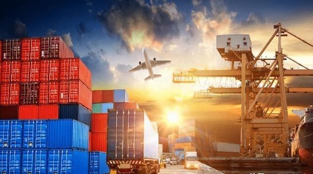 一位日本朋友说，他从来不用中国产品，而且还要把家里的中国制造都扔掉。接着他就请来