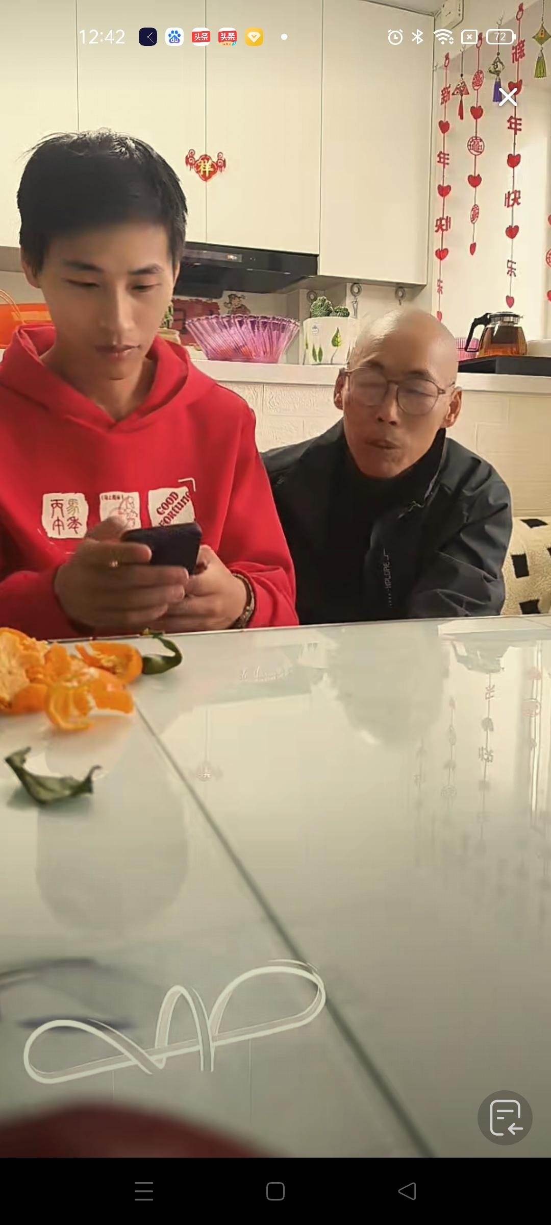 希望张云鹏在家里亲人的帮助下，抓住自己的流量带带货，让自己有足够的底气能经常回来