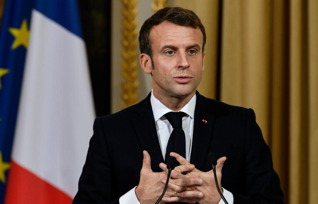 【马克龙呼吁多国团结以摆脱美国影响控制】
4月3日，法国总统马克龙在与韩国延世大