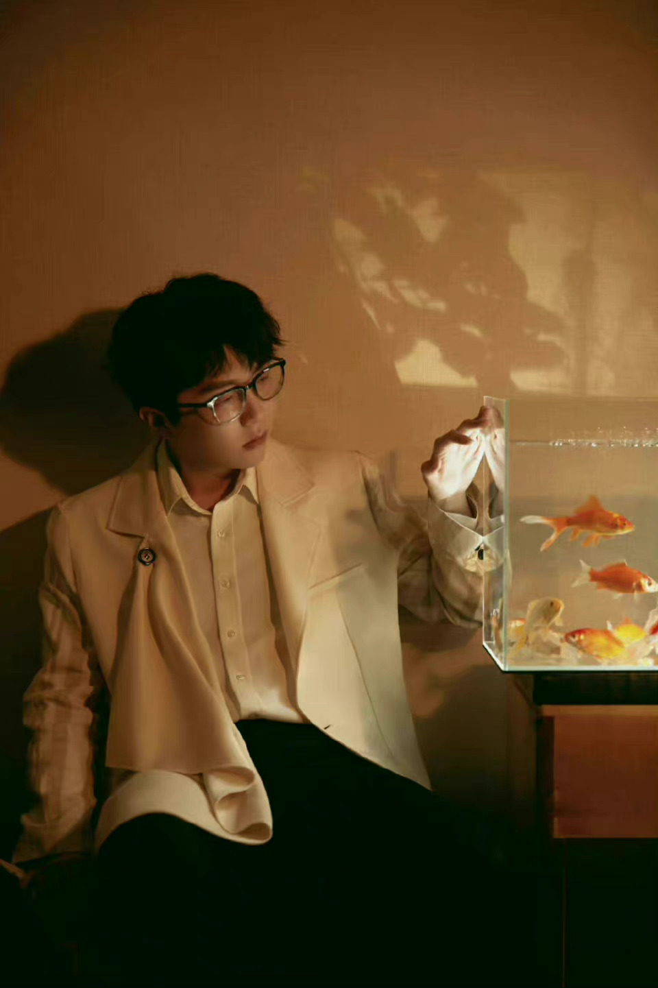 毛不易有时候的发言真的让人觉得很温柔，眼前一亮。是那种经历过生活后留下的可贵的悲