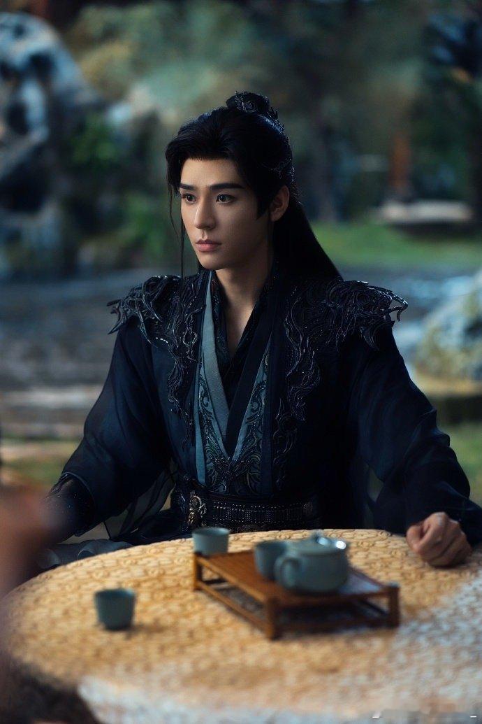 龚俊扛镜头这一块龚俊镜头表现力绝了！《暗河传》路透正片零落差，苏暮雨清冷气质满分