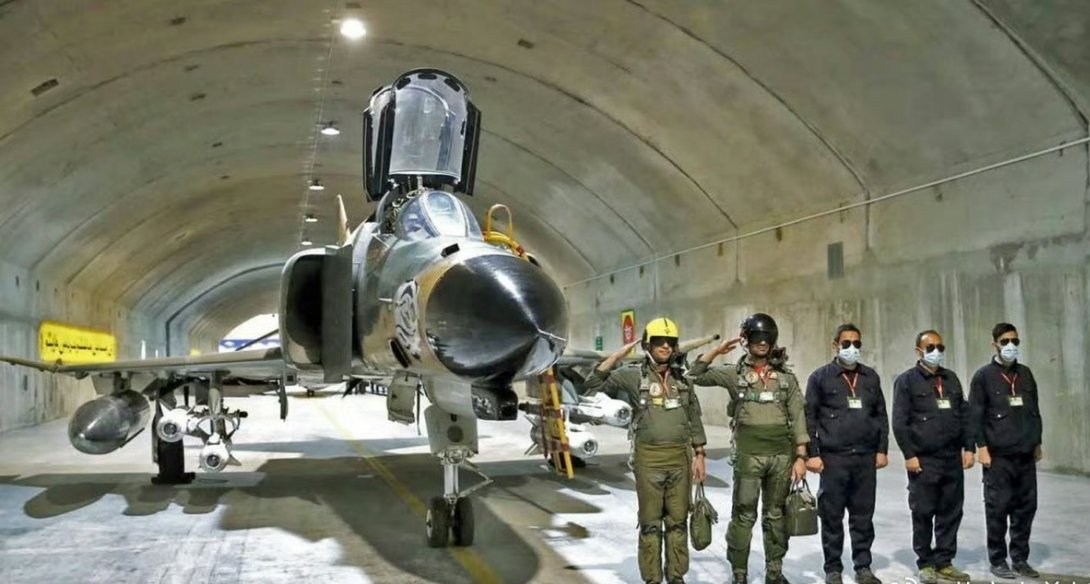 一架军用飞机在伊朗执行训练飞行时坠毁俄罗斯卫星通讯社德黑兰2月20日电 伊朗法尔