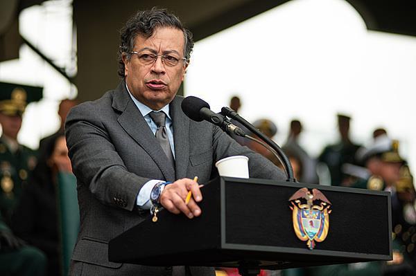 哥伦比亚总统表示将于2月3日与特朗普会面
哥伦比亚总统古斯塔沃·佩特罗表示，他与