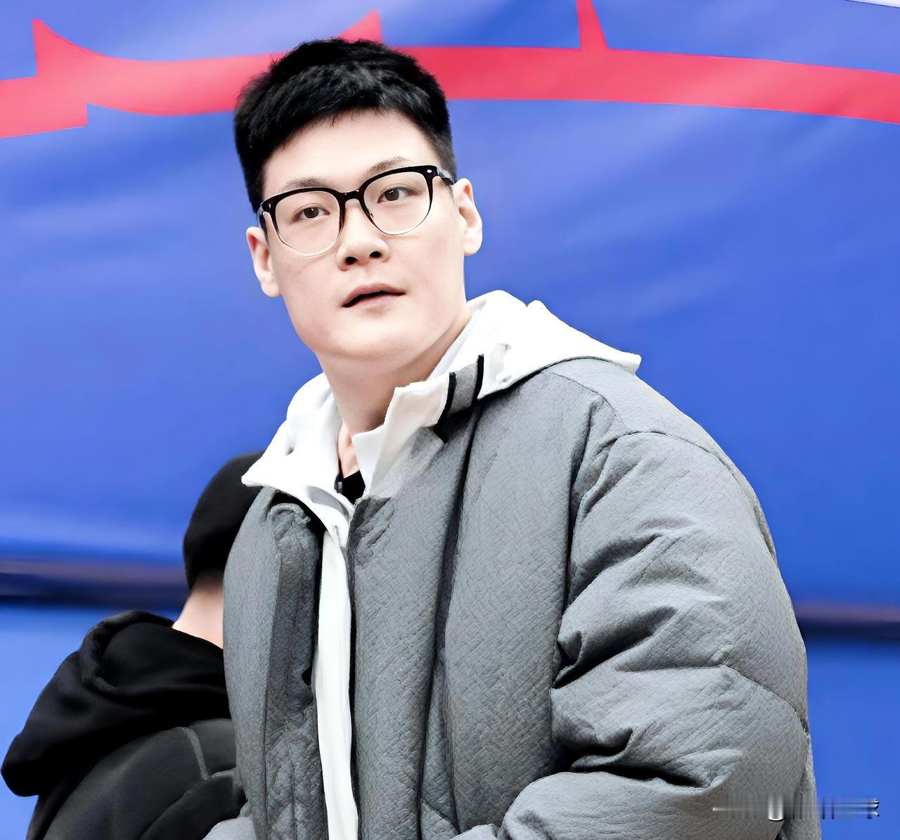 山西男篮遭重创，核心后卫张宁腿拉伤了！

今晚CBA常规赛，山西将对阵广东。赛前